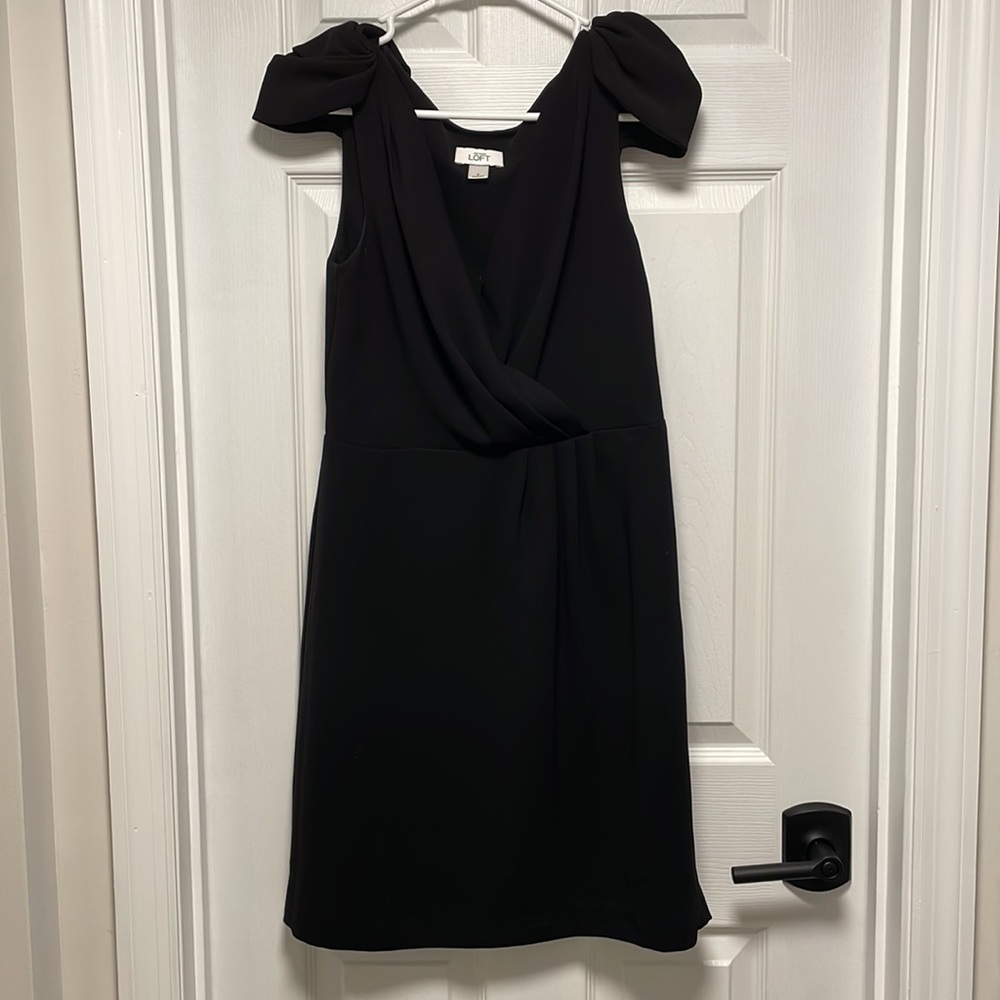 [LOFT] cap sleeve v-neck mini dress SEE NOTES